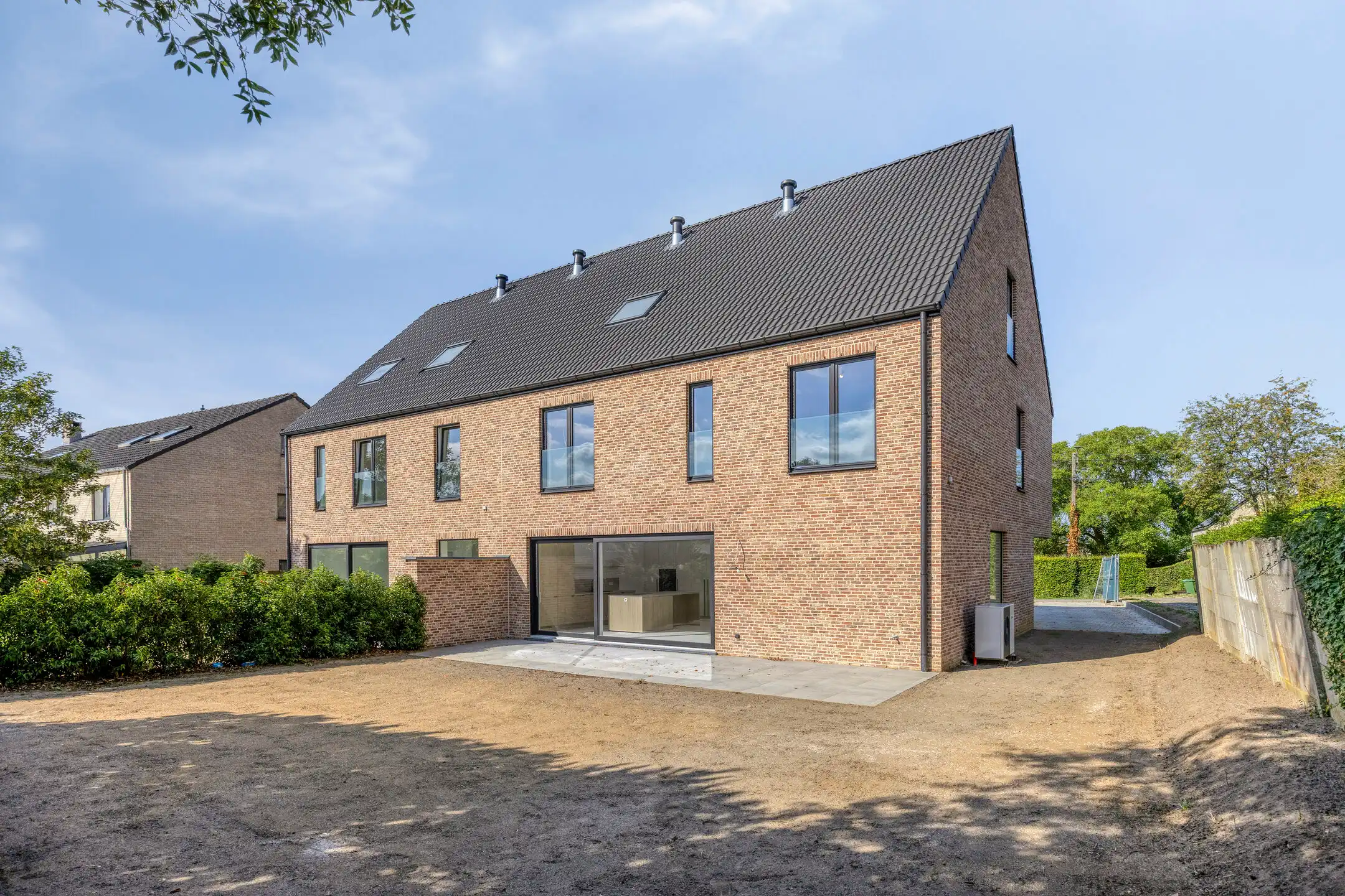 Nieuwbouwwoning met 6 slaapkamers & 3 badkamers (aan 6% btw) foto 27