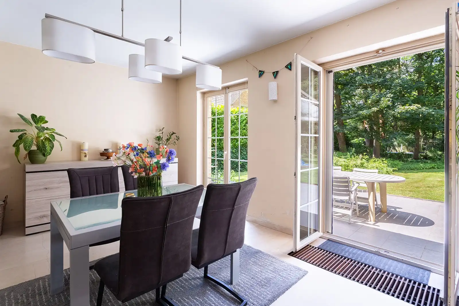 Villa met tuin op toplocatie in Schoten foto 8