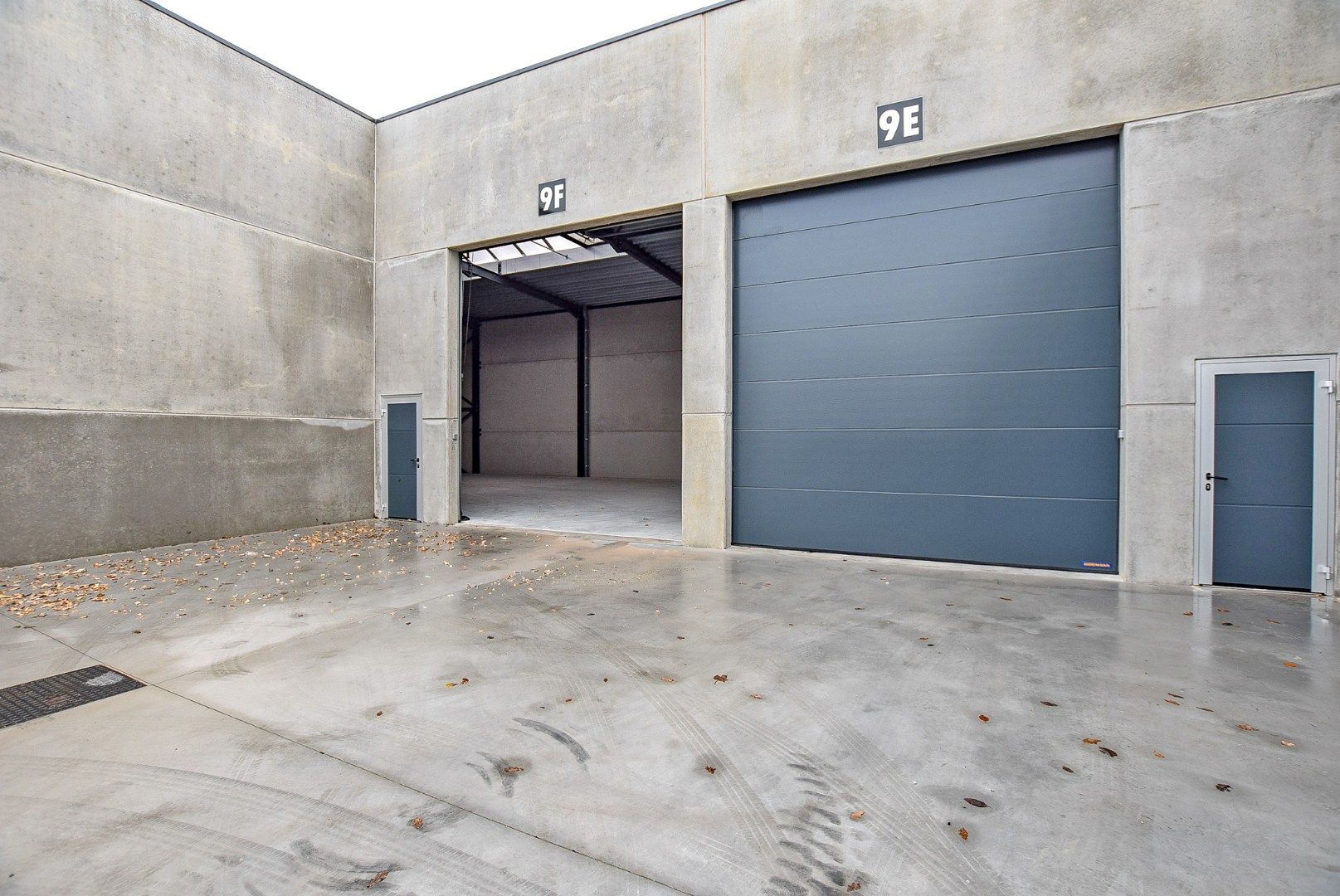 Geïsoleerde nieuwbouwloods 9F (loods 5) (249m²) te huur op een industrie- ambachtzone te Vleteren. foto 9