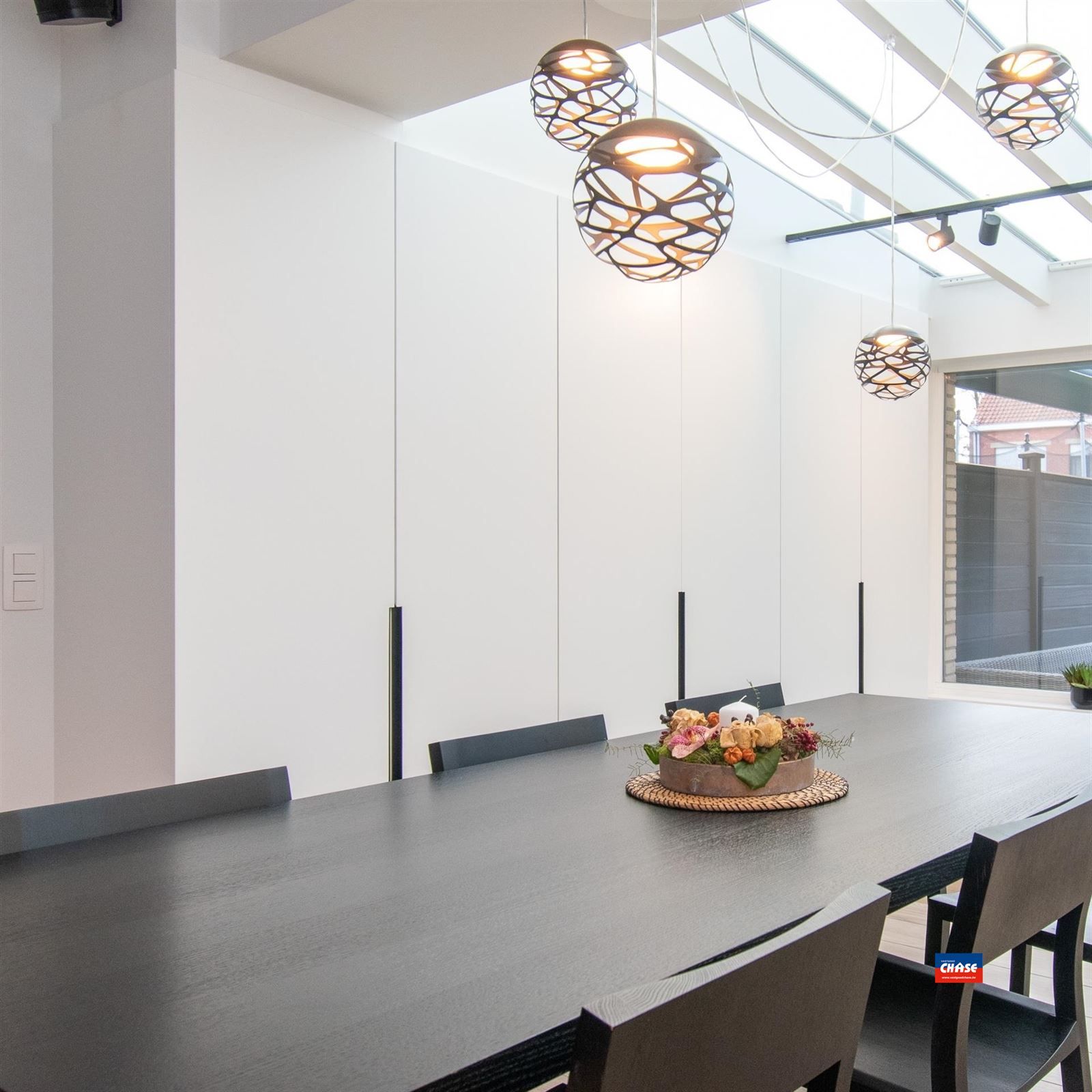 Prachtig gerenoveerde gezinswoning met zonnepanelen foto 9