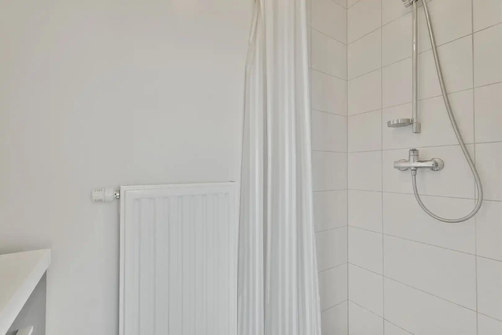 Duplexappartement met 3 slaapkamers te huur in Eernegem!  foto 9