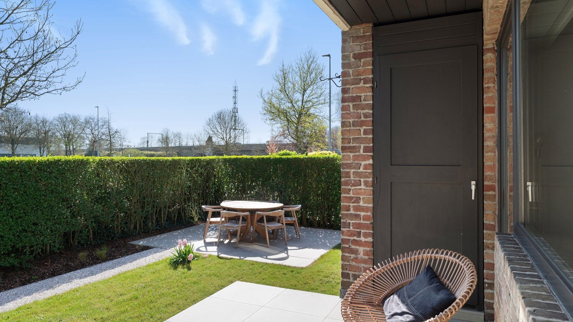 Prachtig gelegen appartement met tuin te Brugge. Parking inbegrepen. foto 4