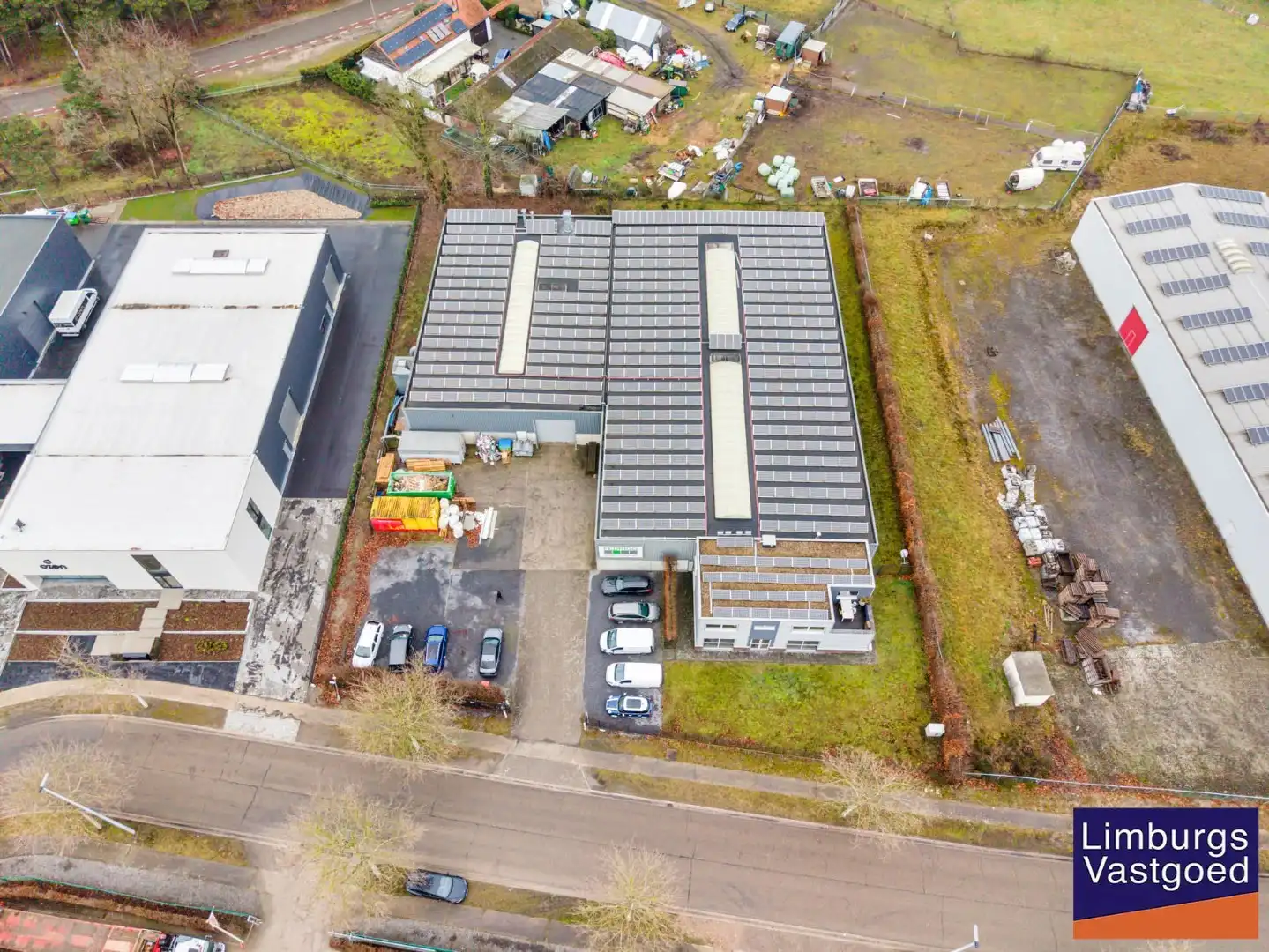 Industrieel gebouw,1.696m², met kantoren 120m² + appartement 120m², Genk-Zuid foto 39