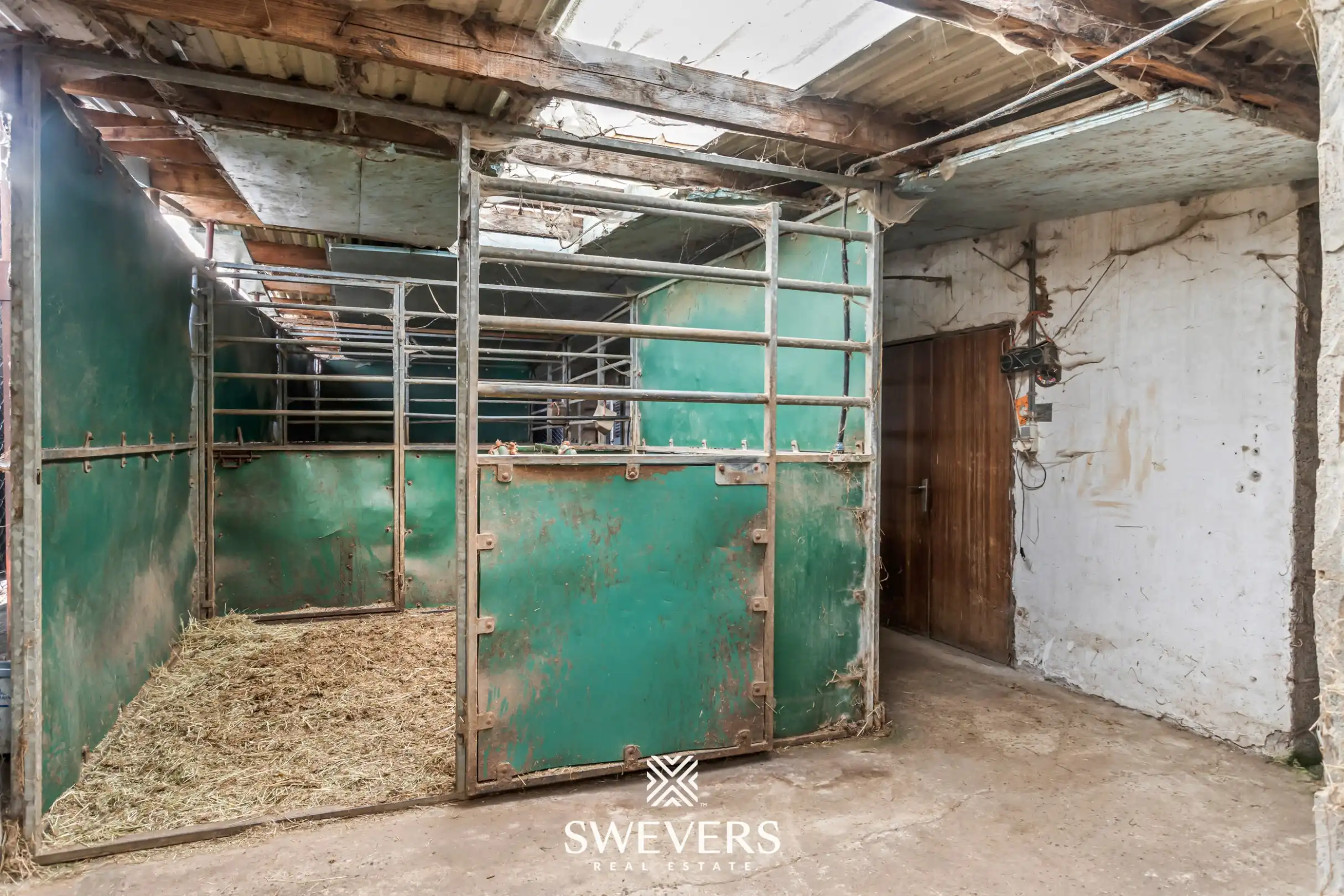 Ruime instapklare gezinswoning met uitzonderlijke woon- én werkmogelijkheden foto 38