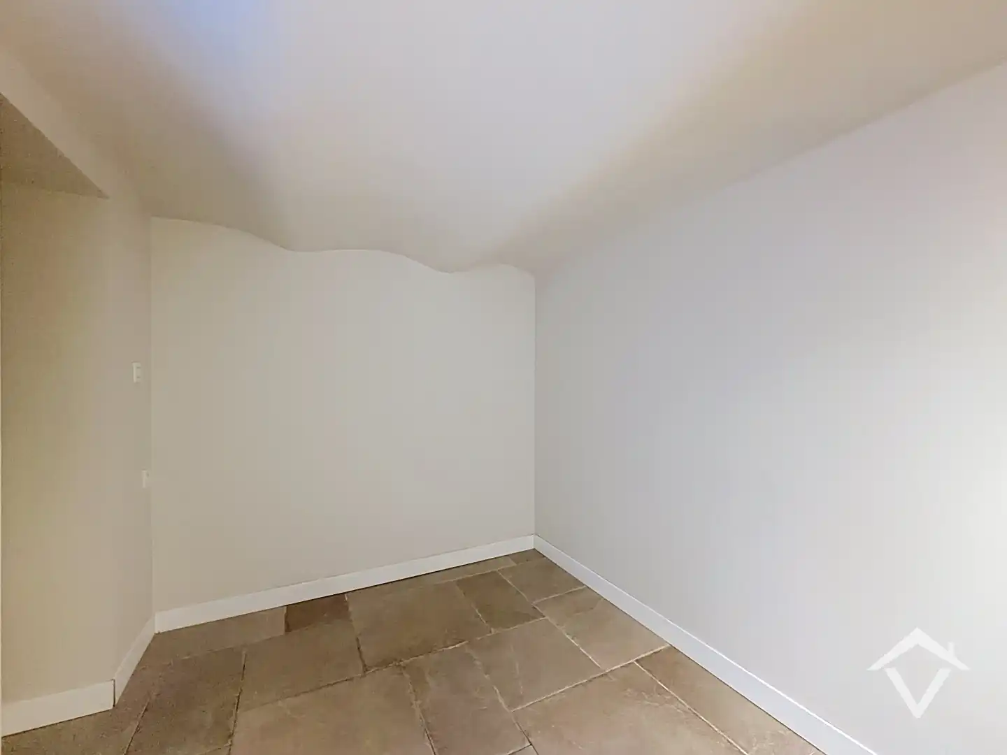 Gerenoveerd appartement in centrum Oostende met 2 slaapkamers foto 14