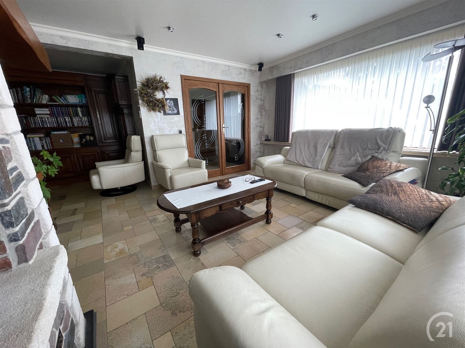 Ruime villa met prachtig zicht op 10are53 foto 7