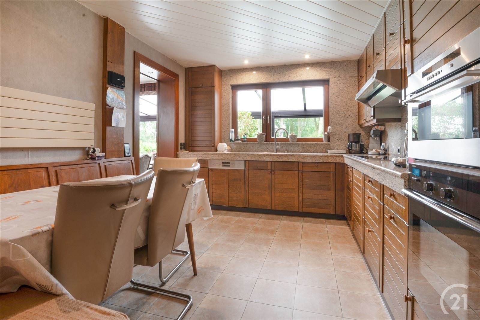 Ruime villa met prachtig zicht op 10are53 foto 7