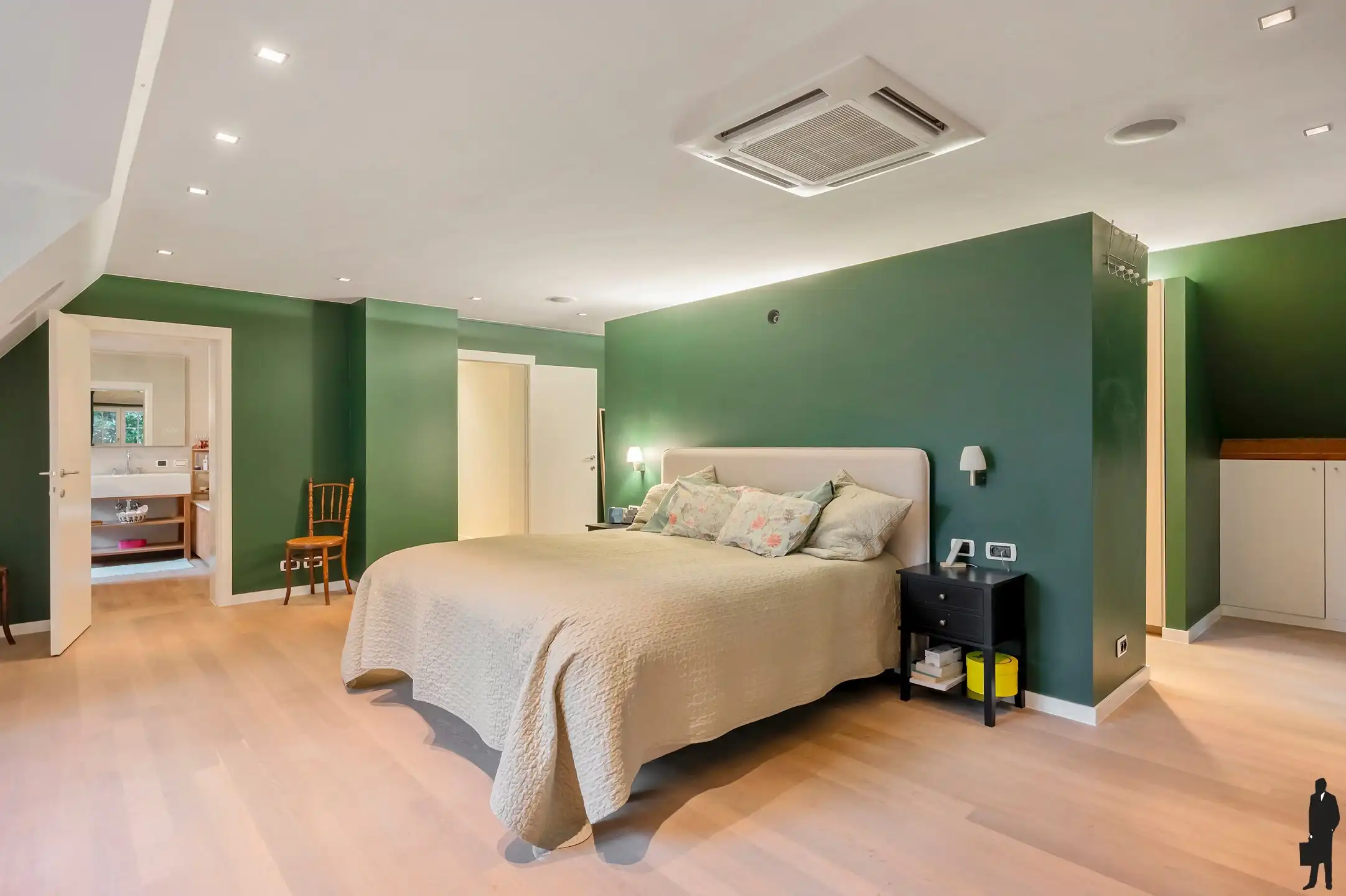 Topgelegen villa met zwembad en paddock!  foto 20