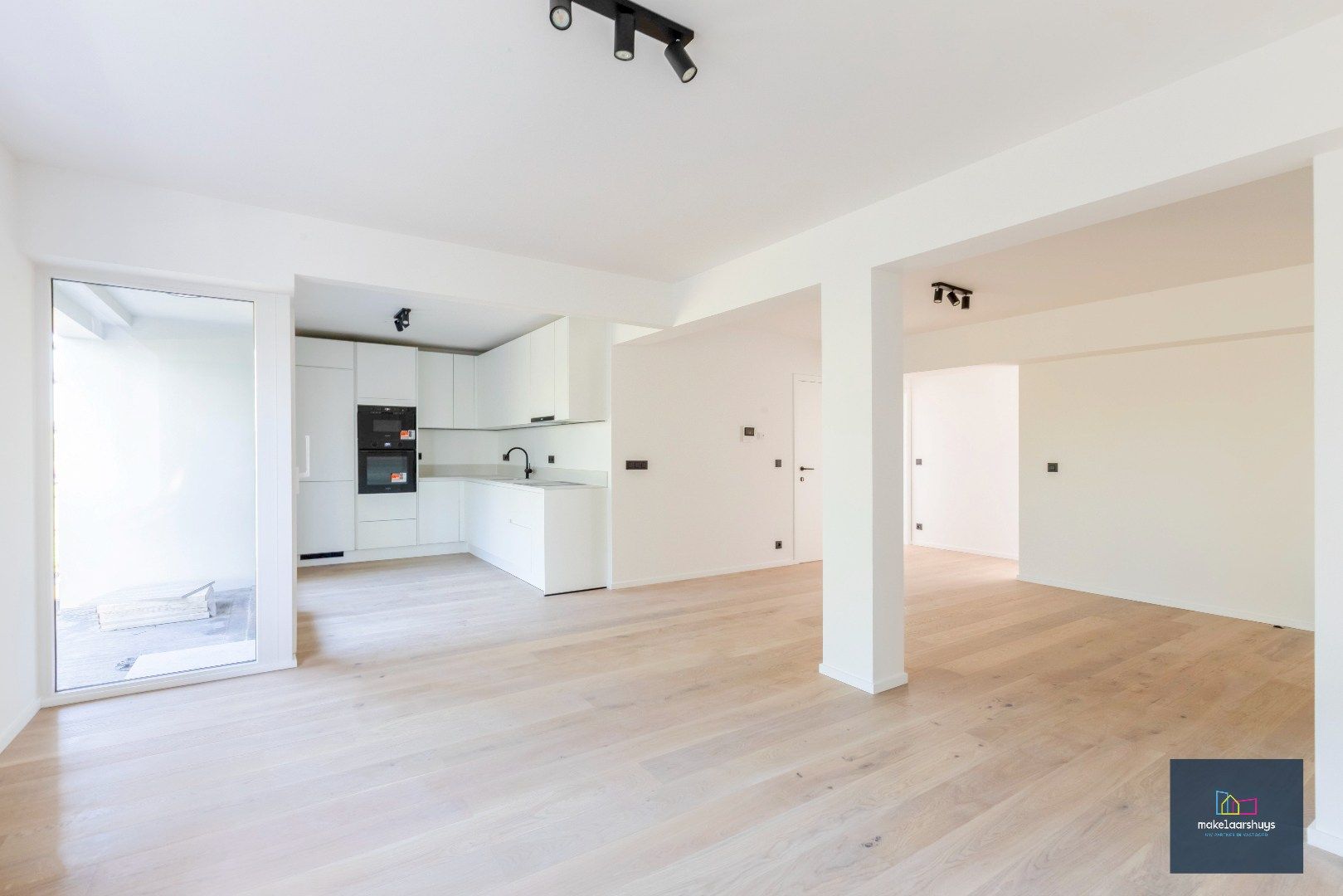 Penthouse met  3 slpk. en terras  nabij station Gent-Sint-Pieters foto 3