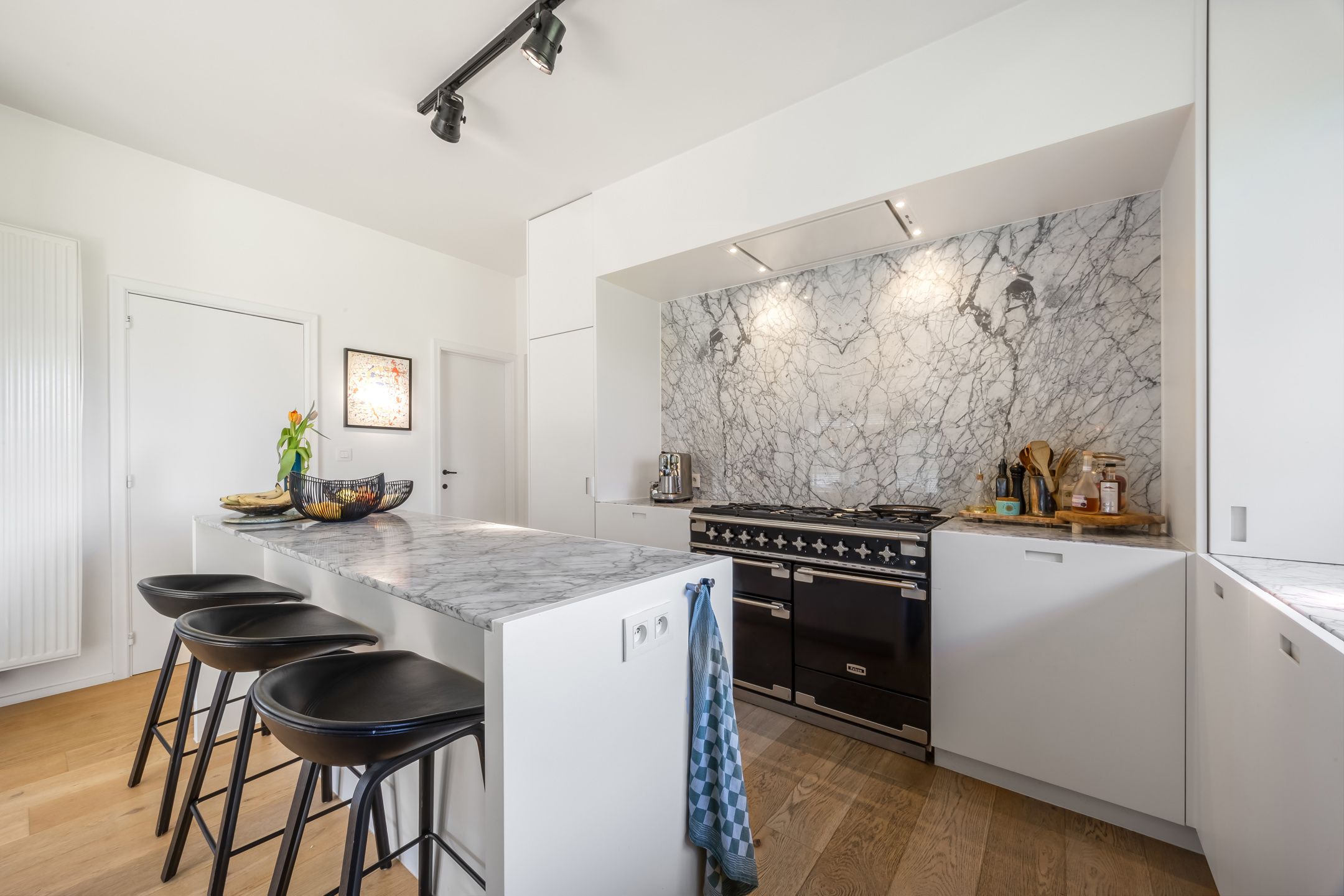 Recent gerenoveerde rietgedekte villa vooraan Schilde dorp! foto 22