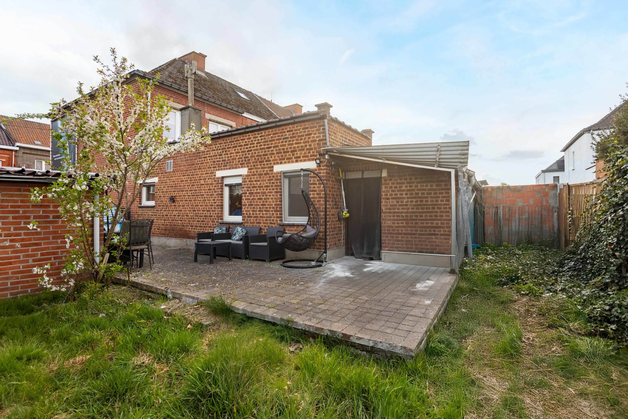 Goed gelegen 3-gevel woning met garage. foto 21