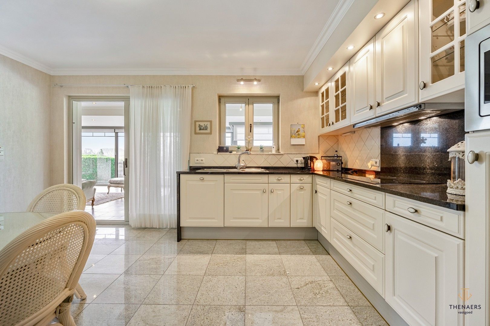 Mooi verzorgde landelijke woning met 3 slaapkamers. foto 11