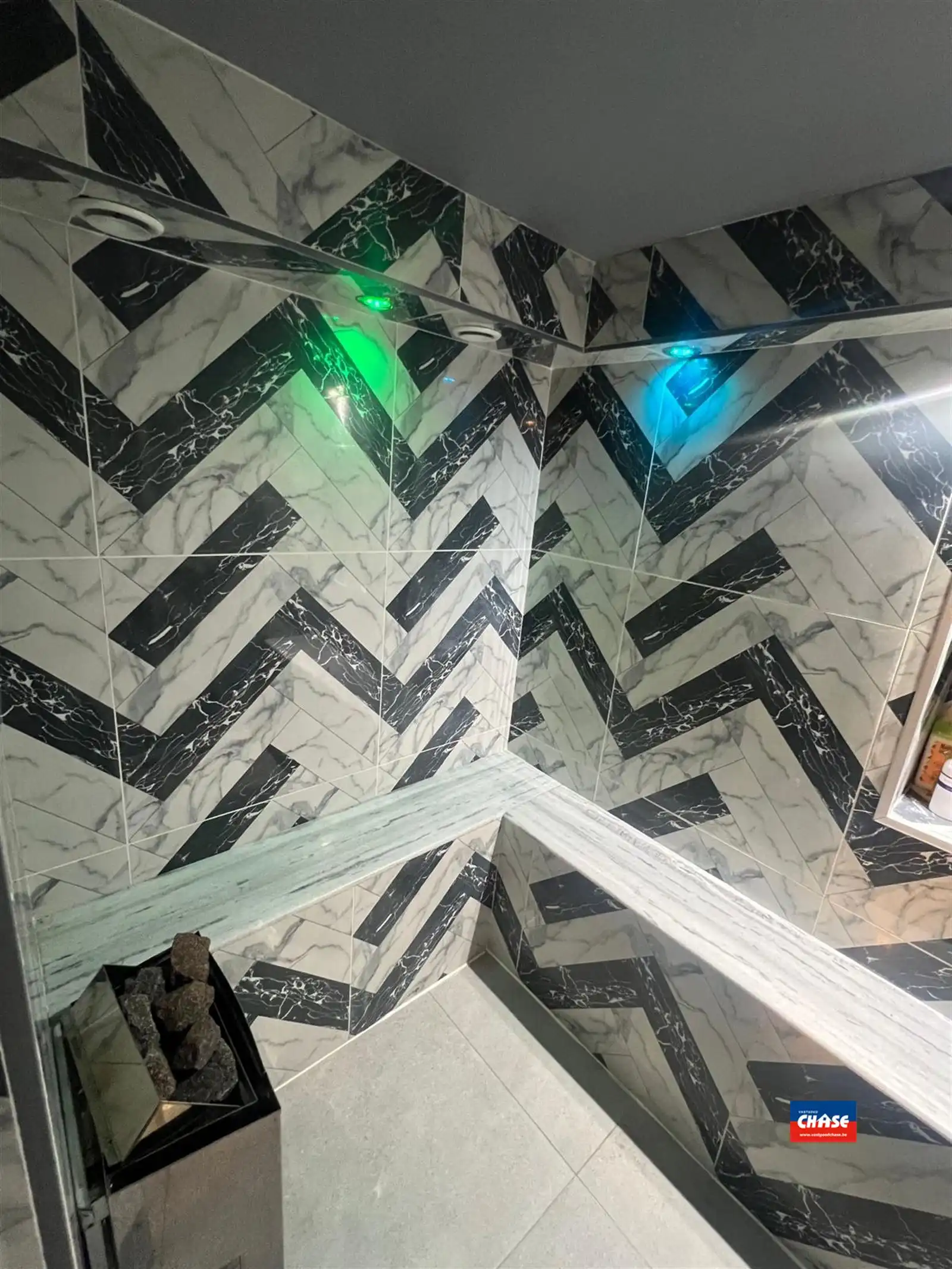 Instapklare bel-étage met 2 slpks, garage en tuin foto 19