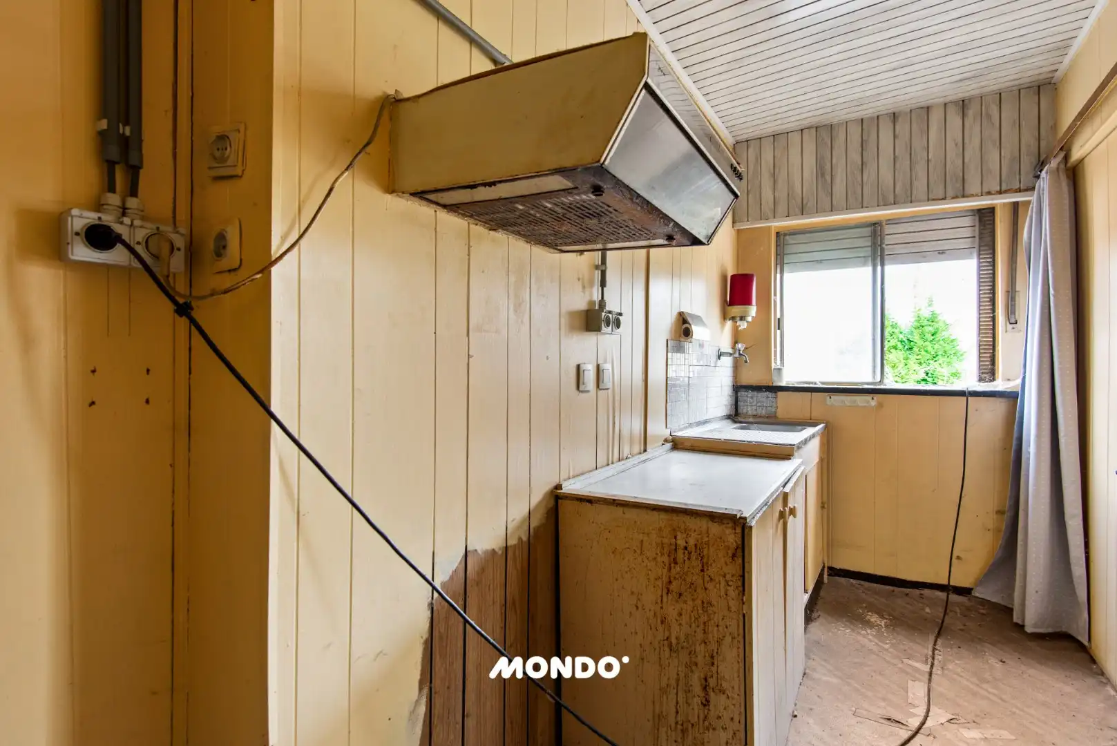 Te renoveren woning met tuin en garage op rustige ligging in Boom foto 9