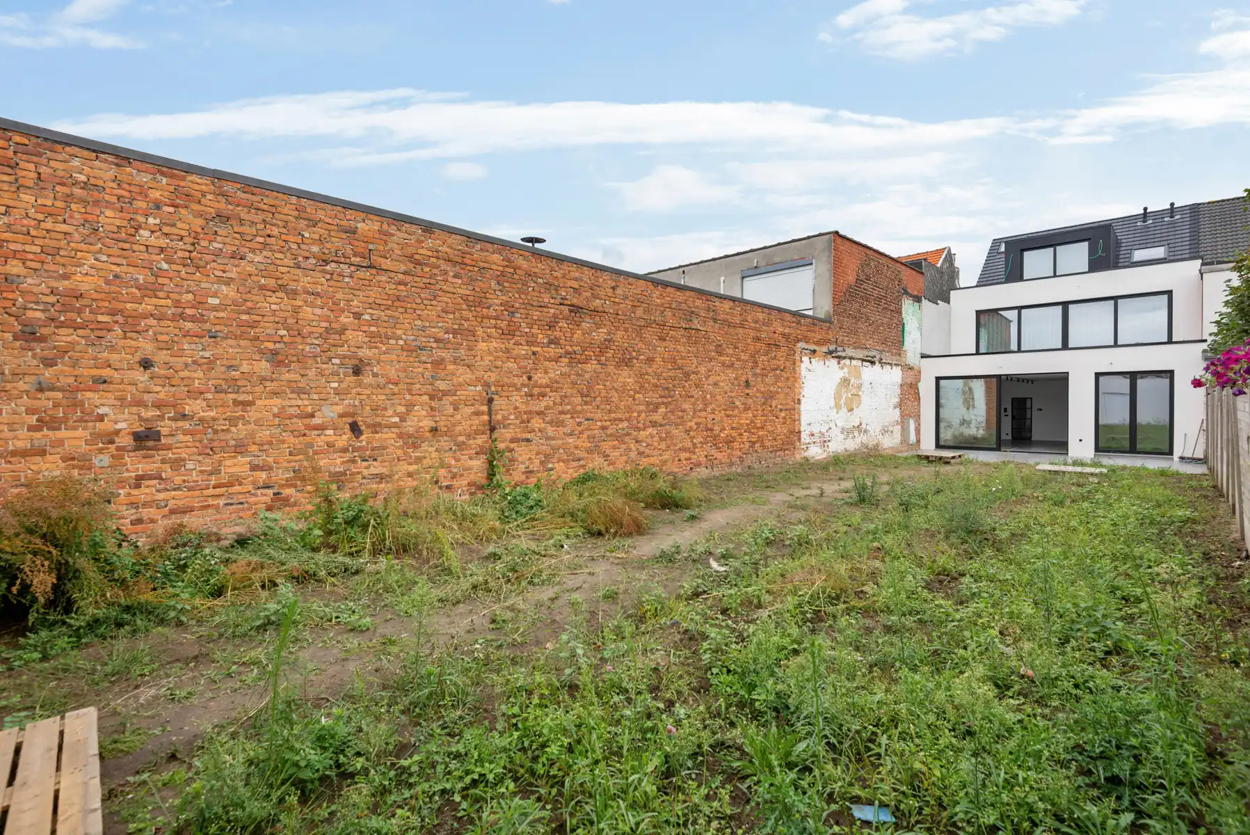 Nieuwbouw gelijkvloers appartement met tuin & garagebox foto 2