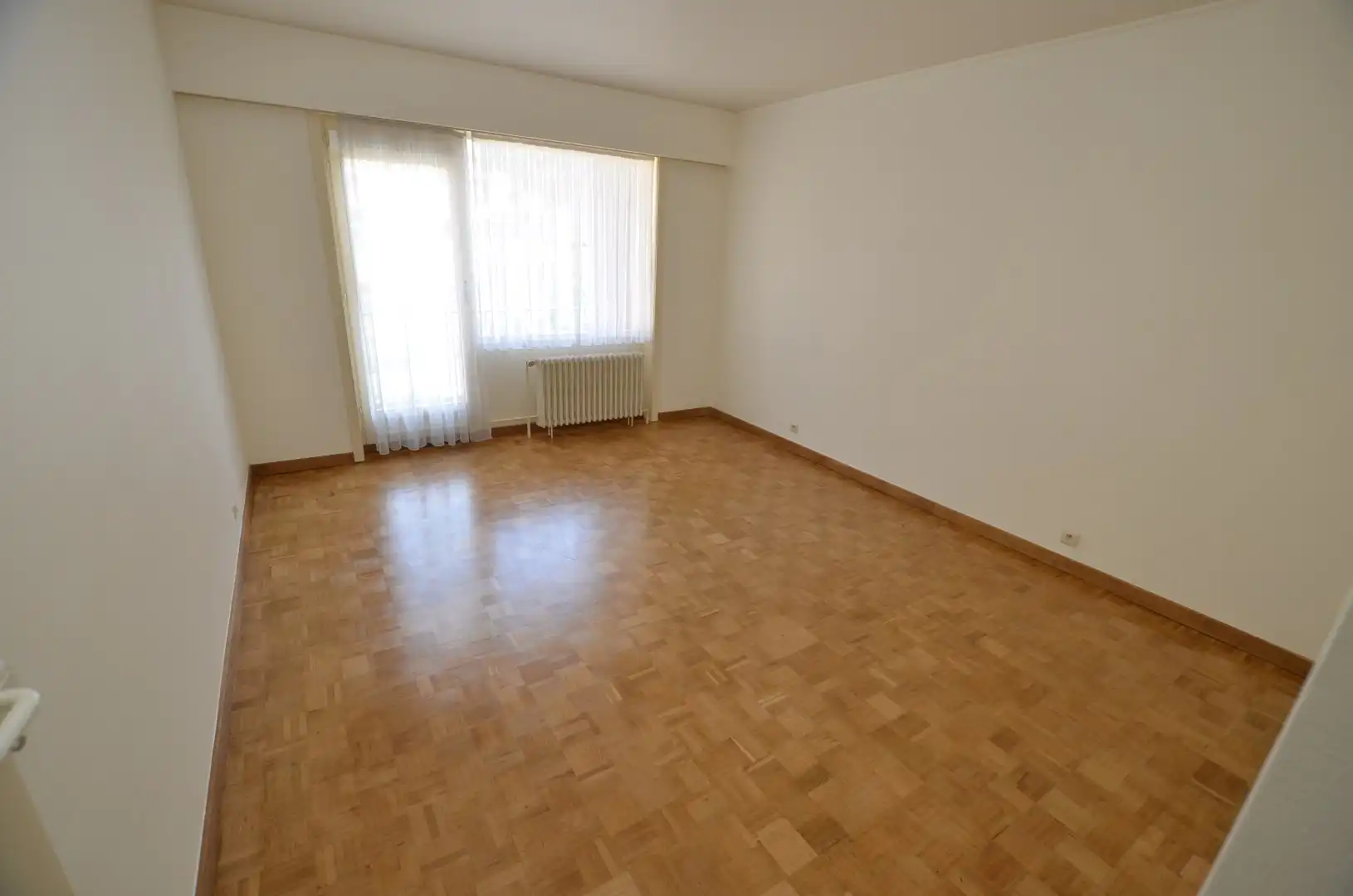 Mooi ruim, gerenoveerd appartement met open zicht foto 16