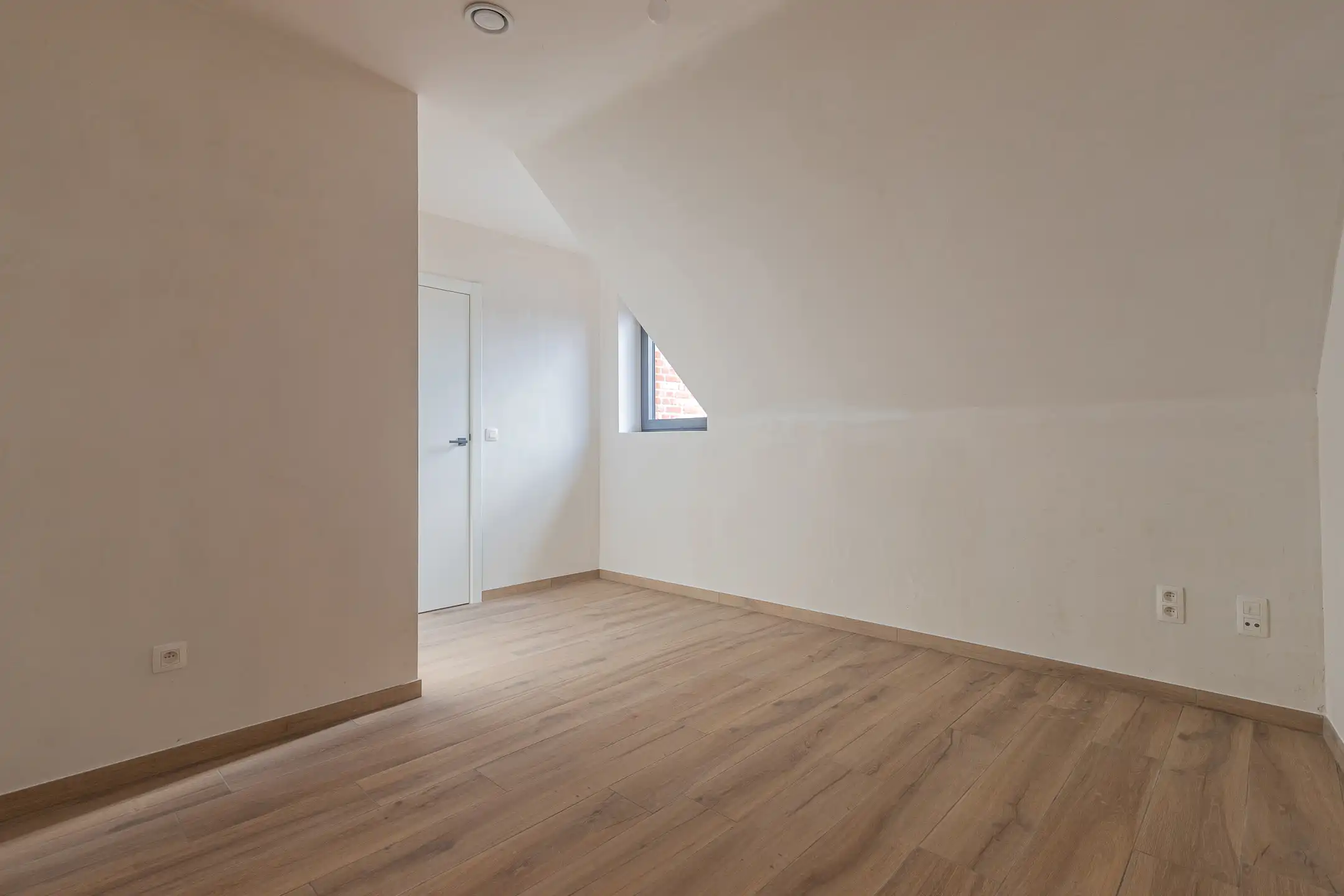 LEDE - Leuke pastorijwoning in centrum - 6% BTW mogelijk! foto 15