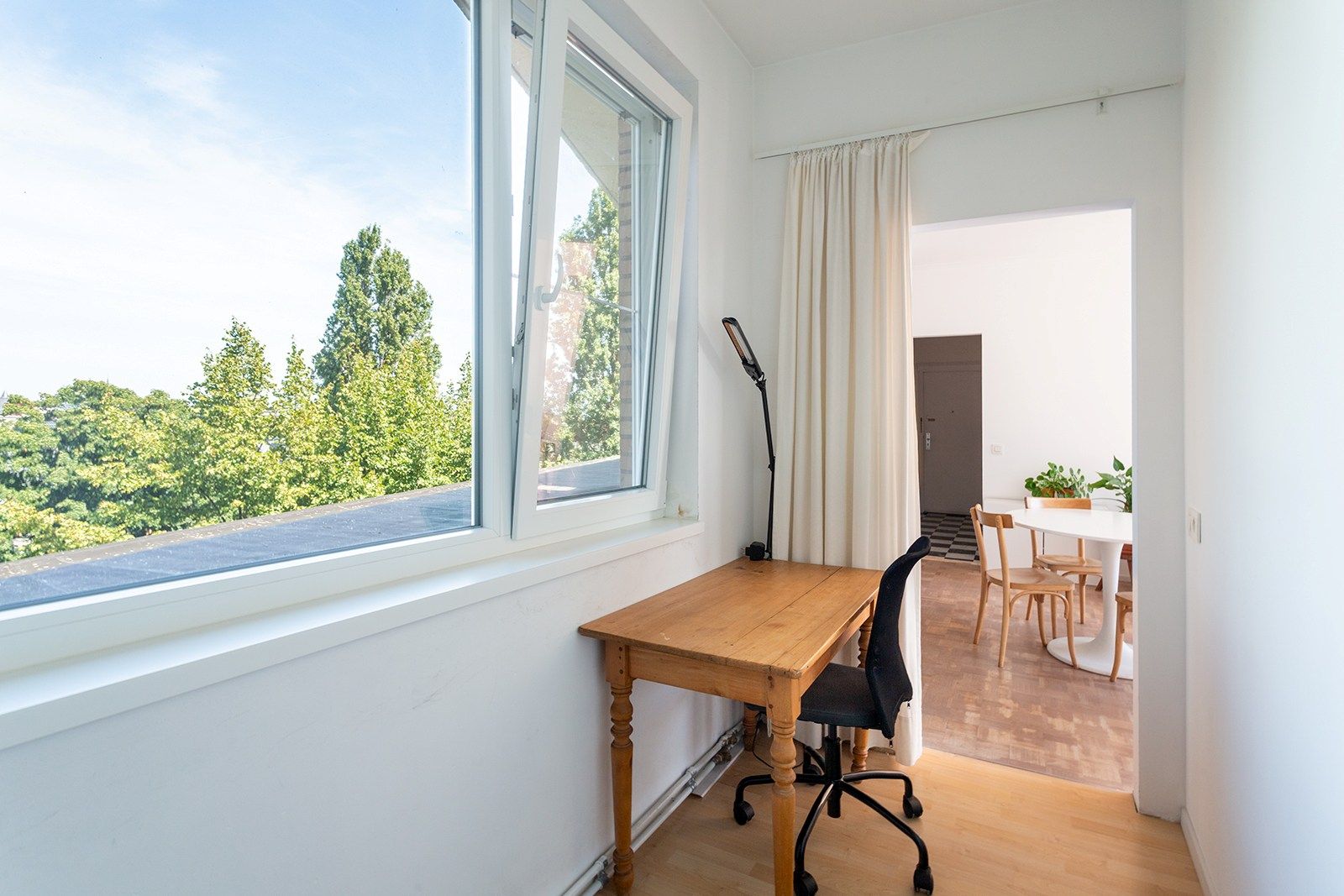 Instapklaar appartement met ruim terras  foto 21