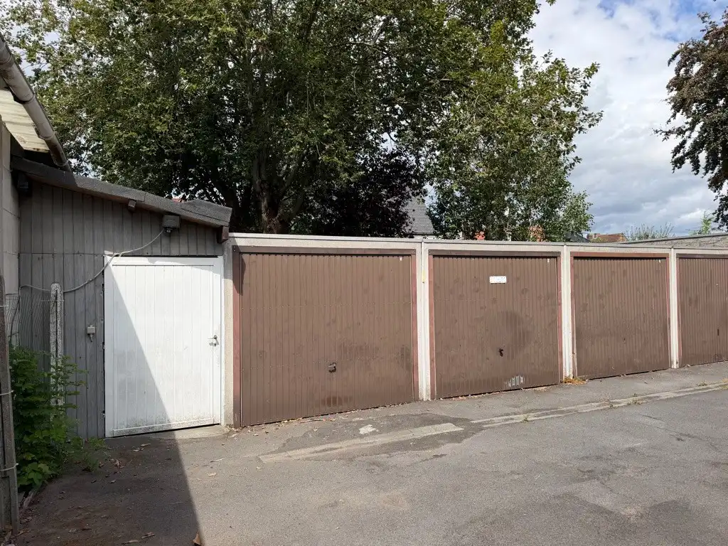 Ruime gezinswoning op toplocatie te koop te Harelbeke! foto 16