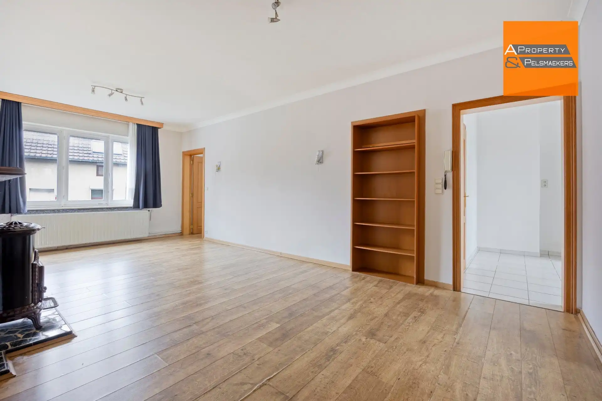 Kleine opbrengsteigendom met 2 appartementen te renoveren foto 9