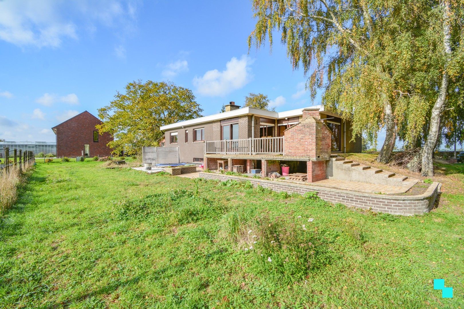 Aantrekkelijke, te renoveren woning op 11.575 m² te Roeselare foto 7