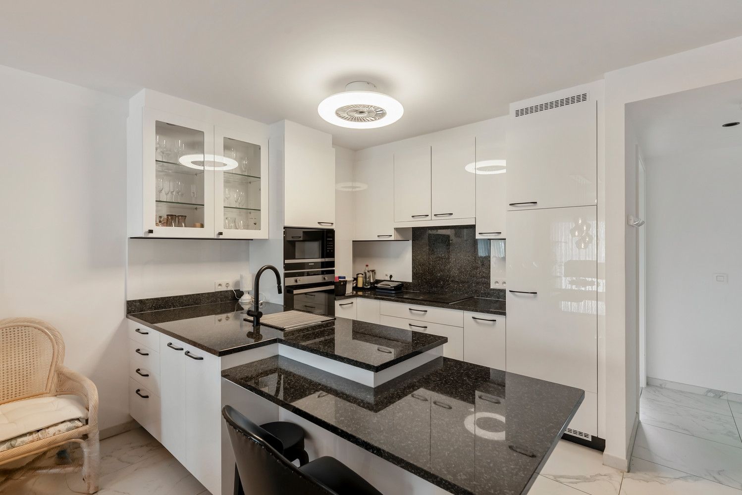 Prachtig nieuwbouwappartement op rustige en toch supercentrale locatie in Berlaar centrum! foto 10