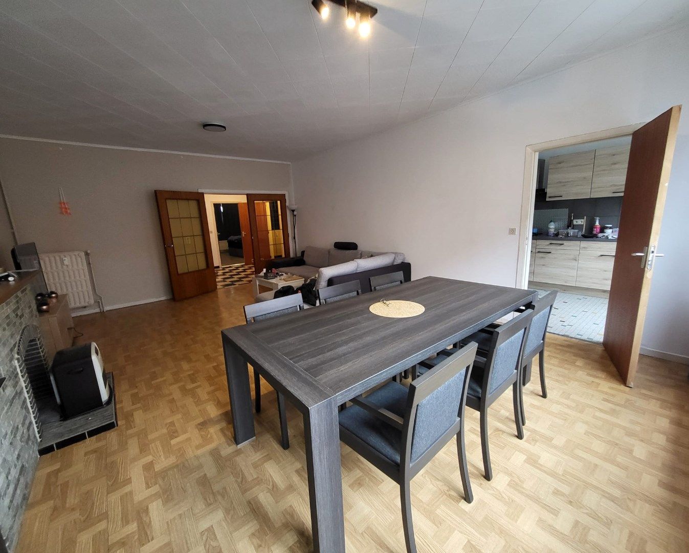 VERKOCHT : Opbrengsteigendom bestaande uit 5 appartementen. foto 8