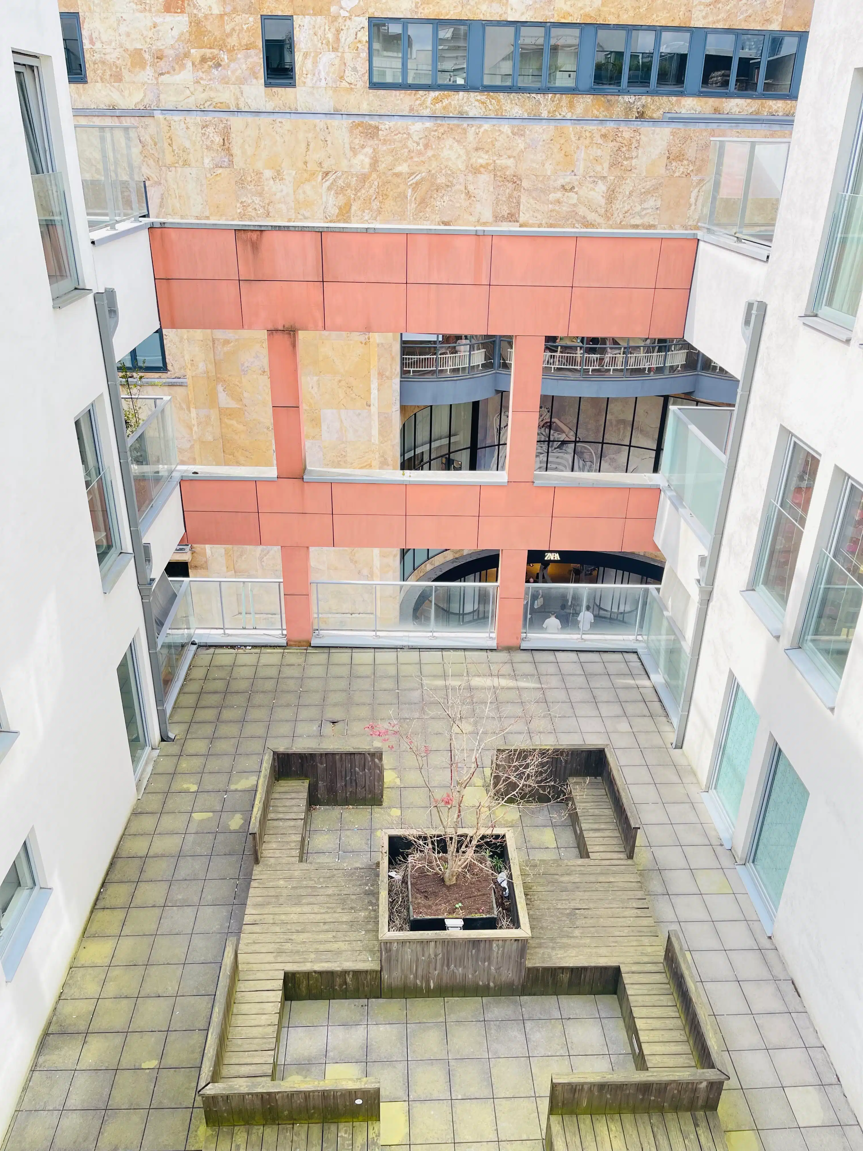 Trendy 2-slaapkamerappartement + ruim terras en staanplaats foto 16