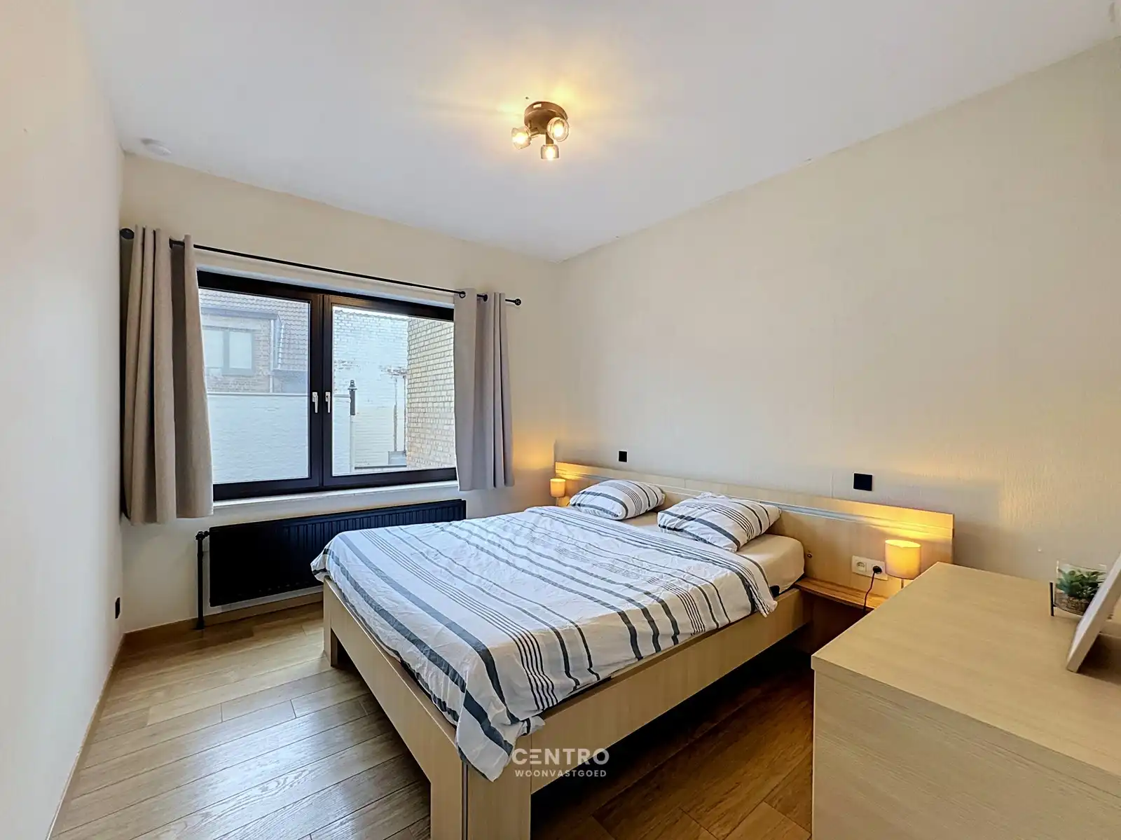 Interessant appartement met 2 RUIME slpks op LEUKE ligging! foto 13