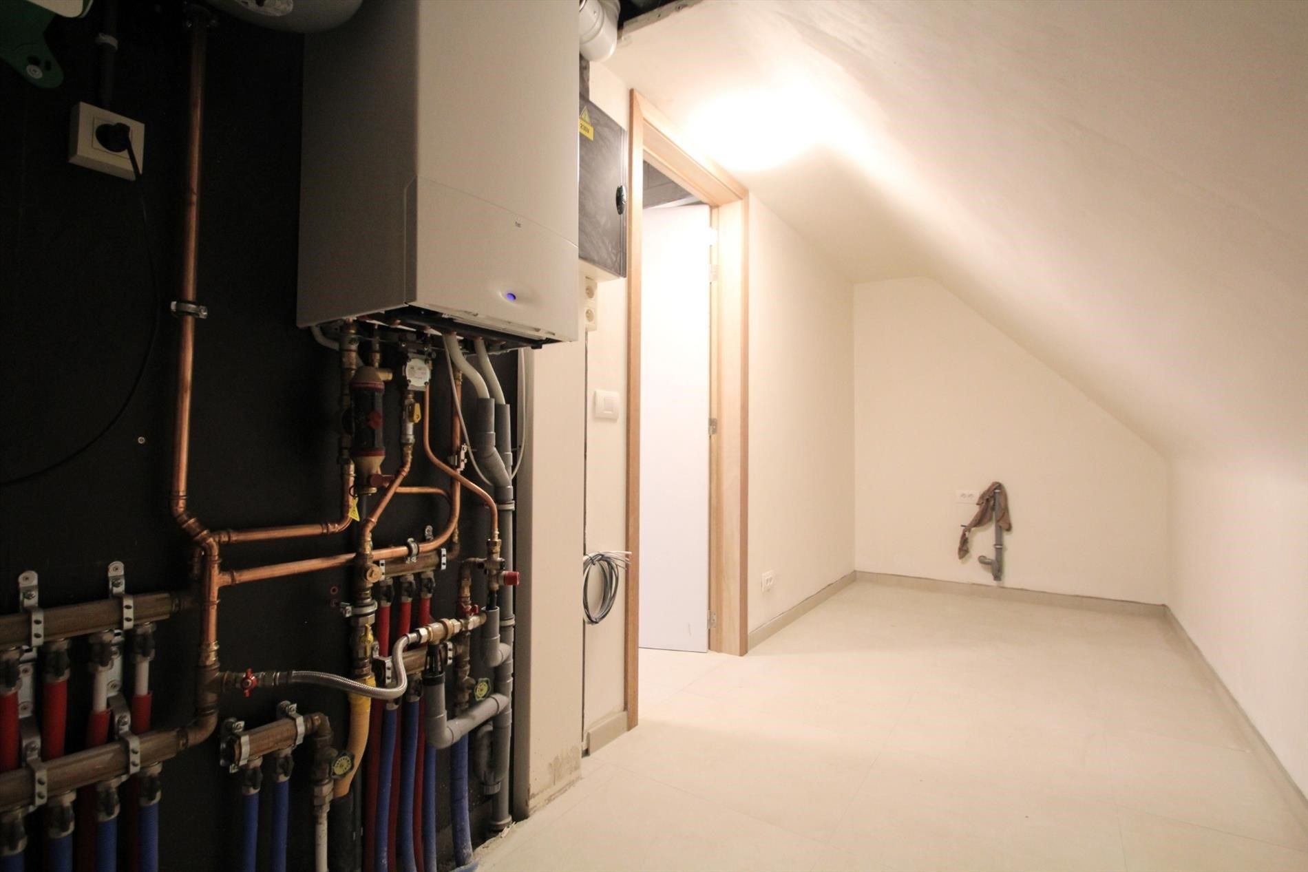 APPARTEMENT MET 2 SLAAPKAMERS EN GARAGE IN OOST-VLETEREN foto 10