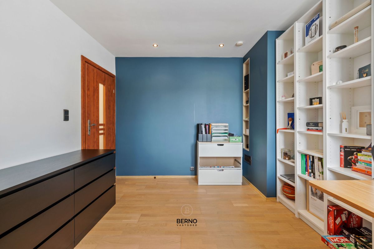 Charmante rijwoning met stadstuin nabij centrum. foto 21