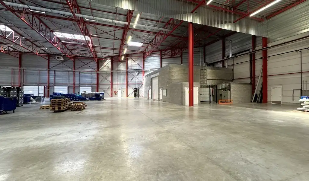 Logistieke loods te huur in Canal Logistics Centre Willebroek foto 4