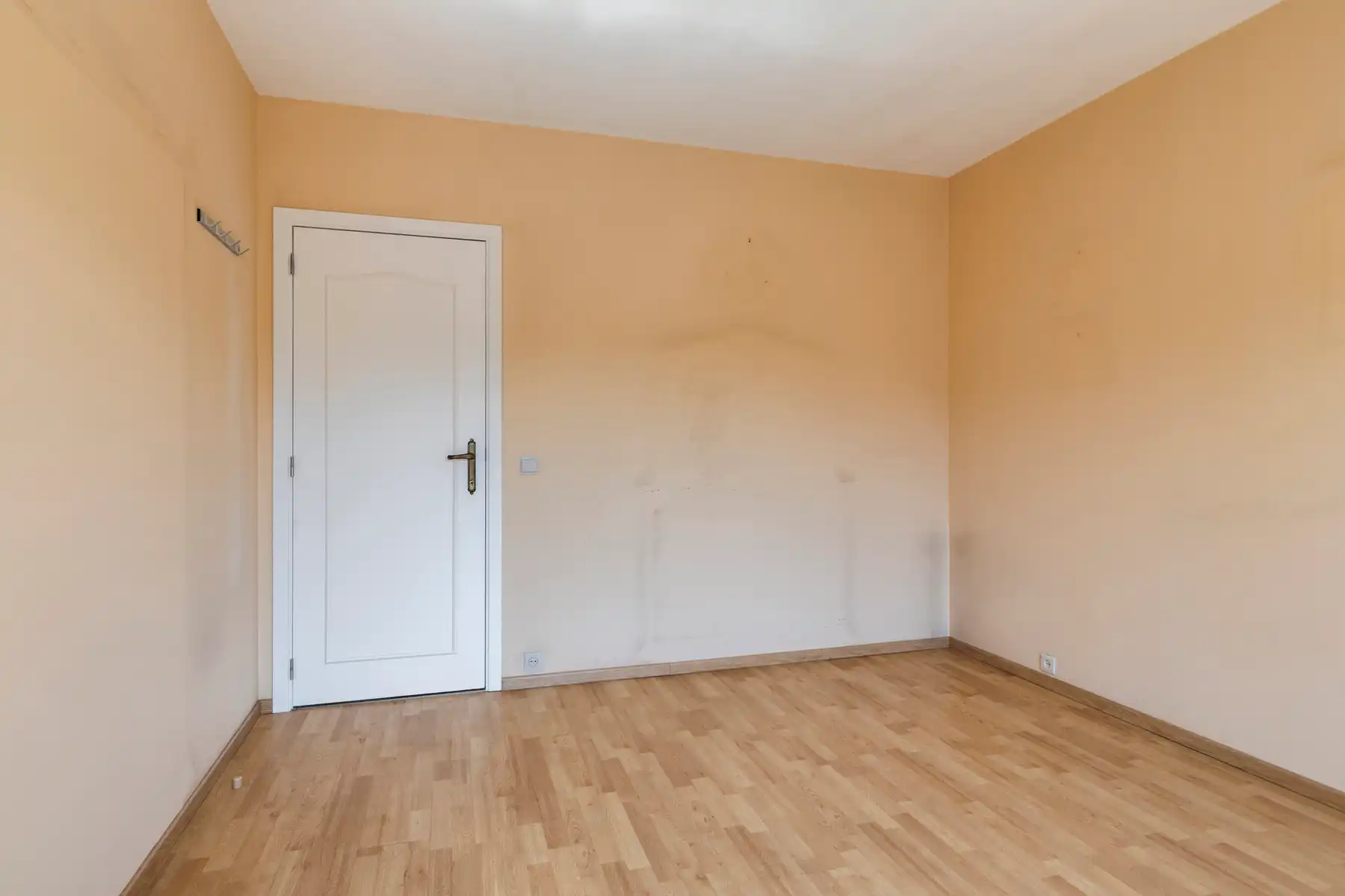 Ruim appartement met 2 slaapkamers en 2 terrassen. foto 13