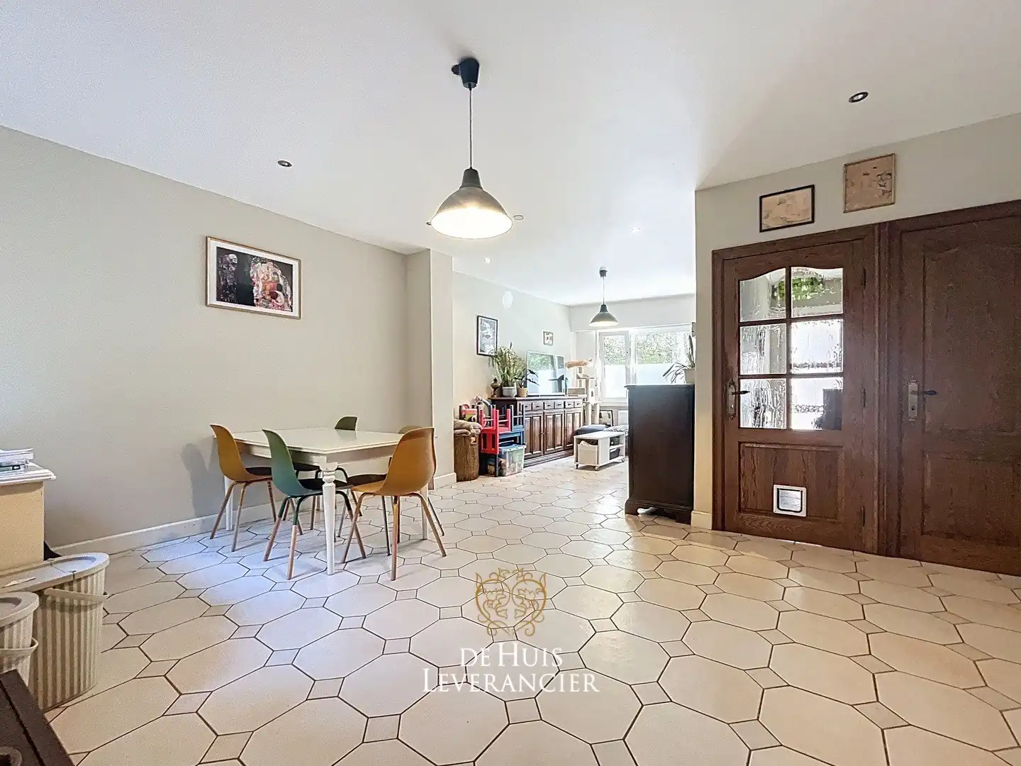 Ruime gezinswoning met 4 slpks, 2 bdks en tuin tegenover park De Schorre te koop foto 5