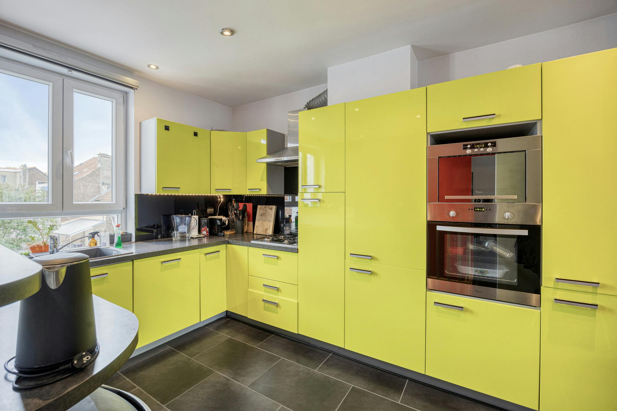 Duplex-appartement met twee slaapkamers in centrum Jette foto 3