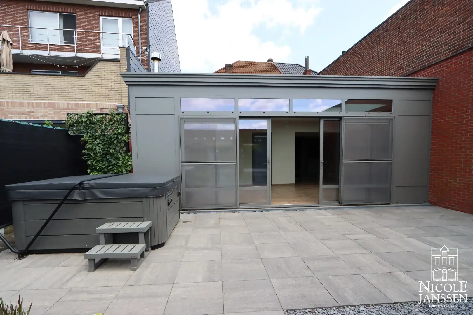 Instapklaar handelspand met ruim ingedeelde woning met leuk tuintje foto 26