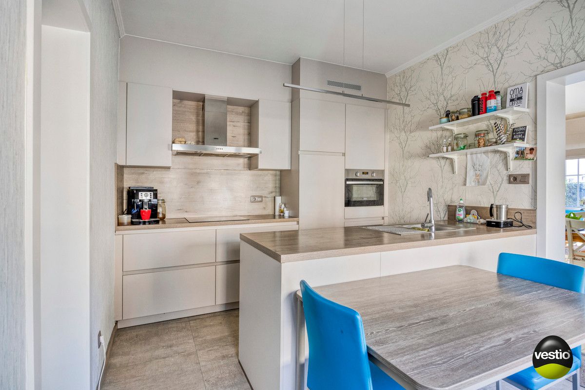TIJDLOZE RUIME WONING MET 3 SLK OP 5A90CA NABIJ CENTRUM BEVERST. foto 11