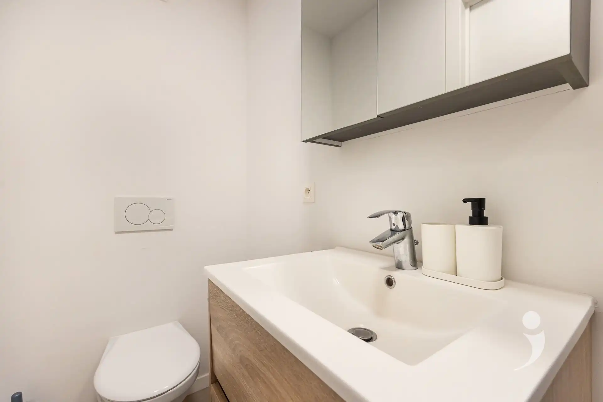 Instapklare studentenkamer in volledig gerenoveerd gebouw  foto 7