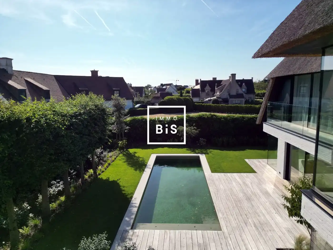 Zeer luxueuze alleenstaande nieuwbouwvilla met zwembad, grote kelder en garage foto 6