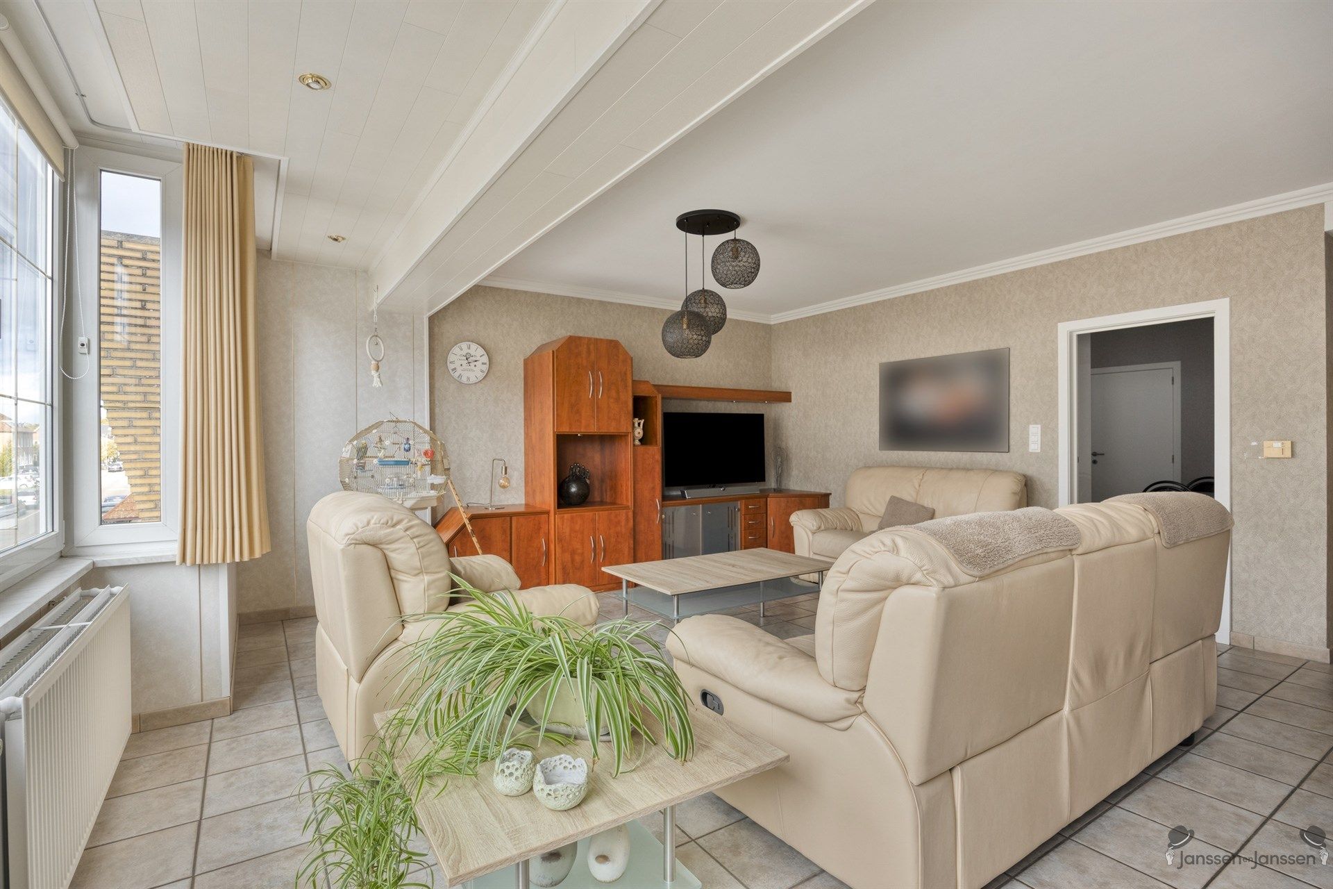 Schitteren gelegen appartement in centrum van Neeroeteren foto 8