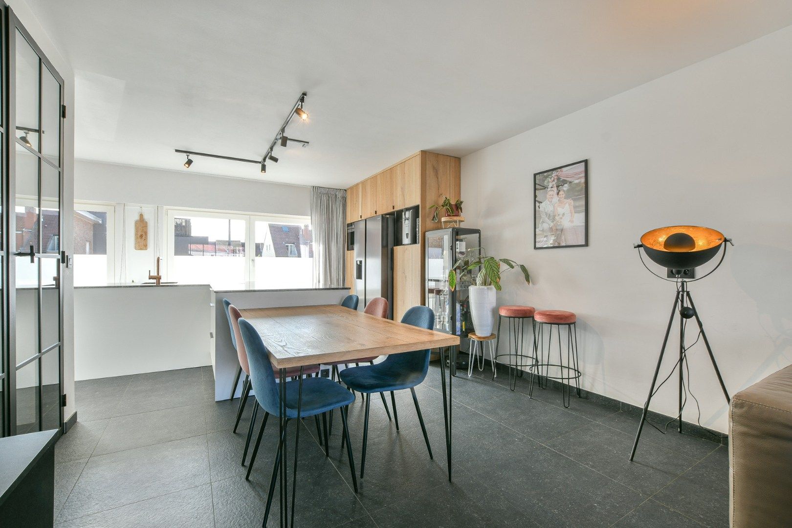 Volledig gerenoveerde bel-etagewoning in centrum Blankenberge te koop! foto 7