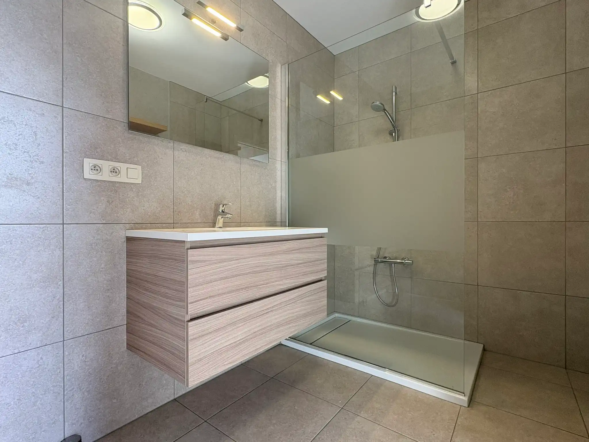 Moderne duplex met 2 slaapkamers in Astene foto 6