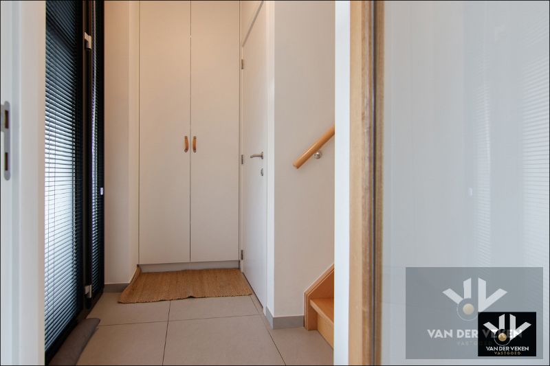 Instapklare, recente en energiezuinige woning met 3 slpk en volledig omheinde tuin foto 12