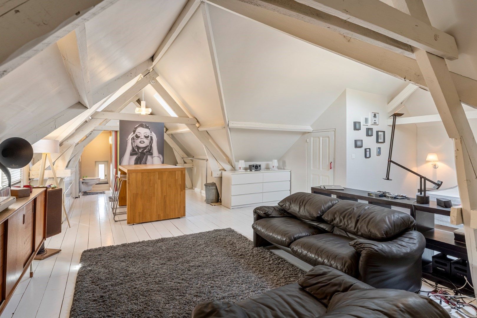 Statige vrijstaande herenwoning vlakbij Genk-centrum - EPC A-Label foto 35