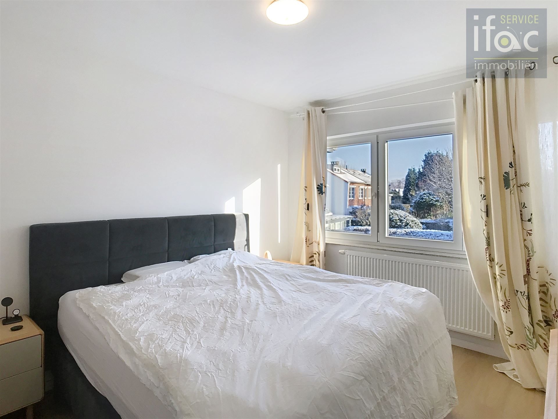 Mooi gerenoveerde woning met 4 slaapkamers en 2 badkamers. foto 12