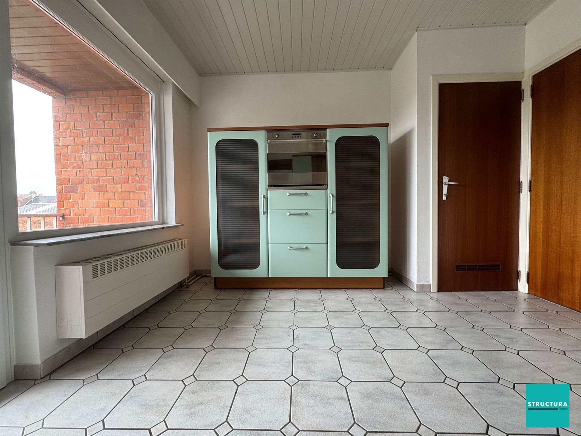 Appartement met 2 ruimte kamers en garage nabij Wemmel centrum foto 7