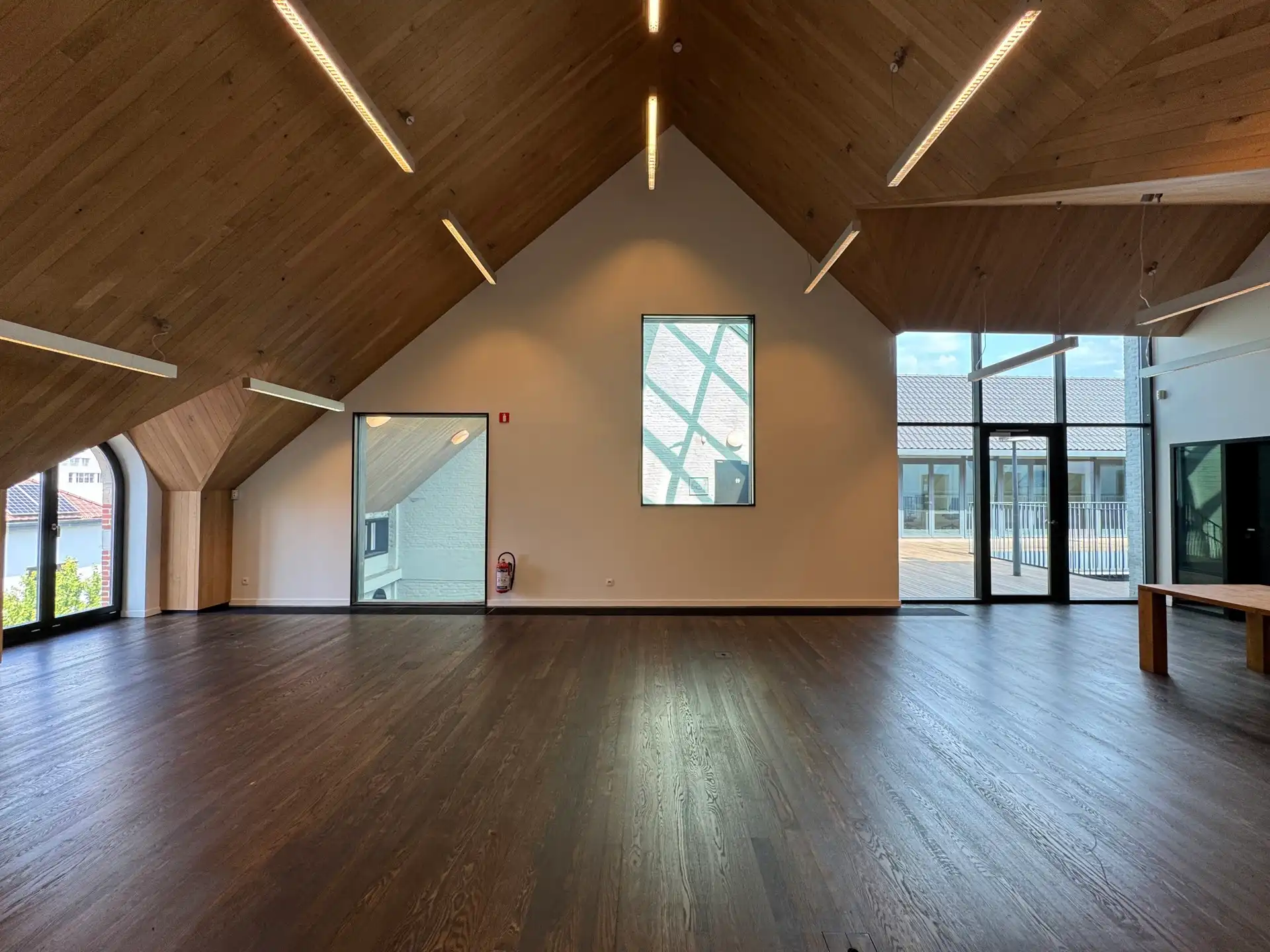 Kantoorruimte 130m²  te huur in  "de Valkeniersnatie" foto 2