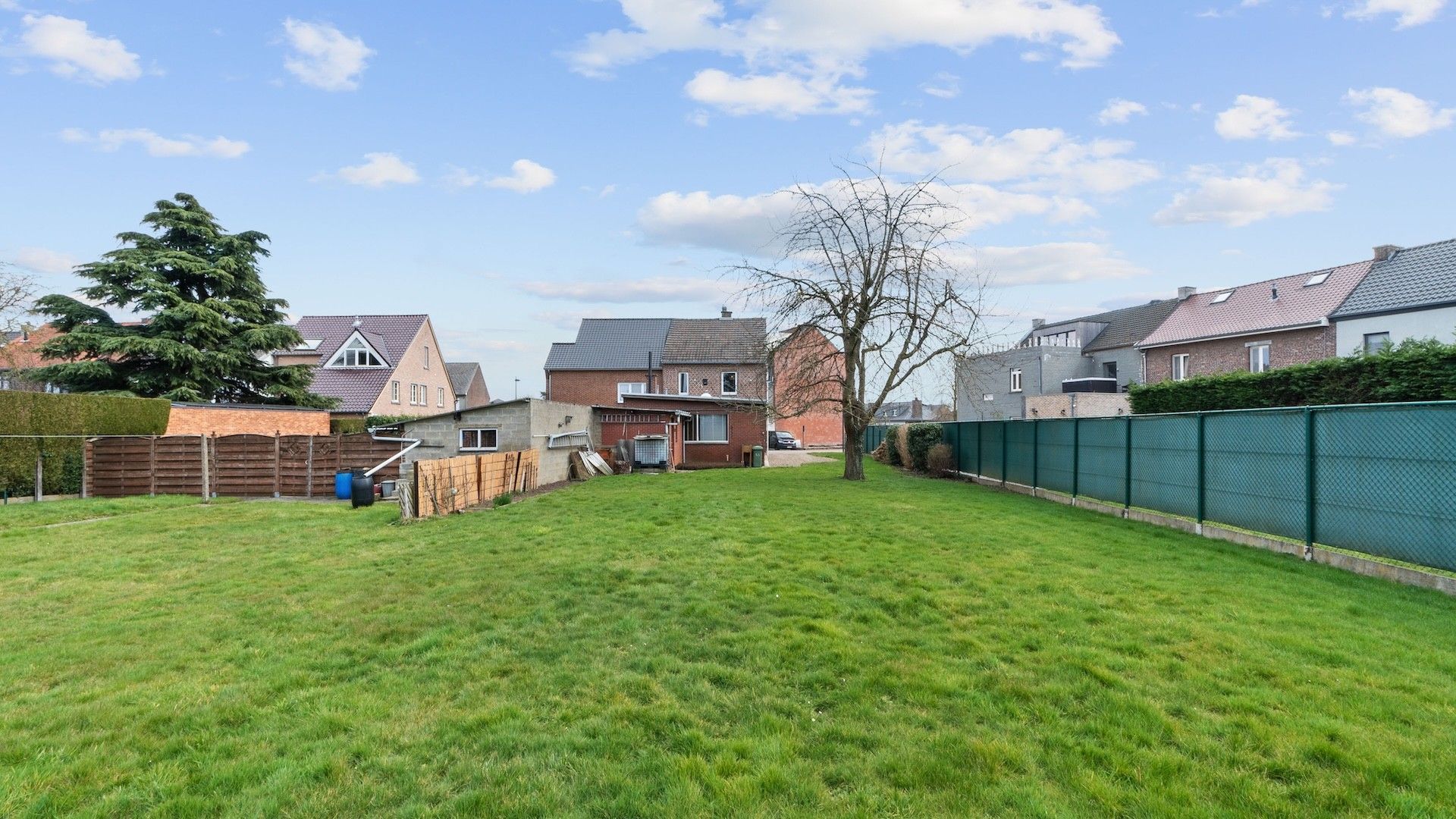 Te renoveren half-open woning met 3 slpks op een perceel van 20a 75ca vlakbij de Nederlandse grens foto 26