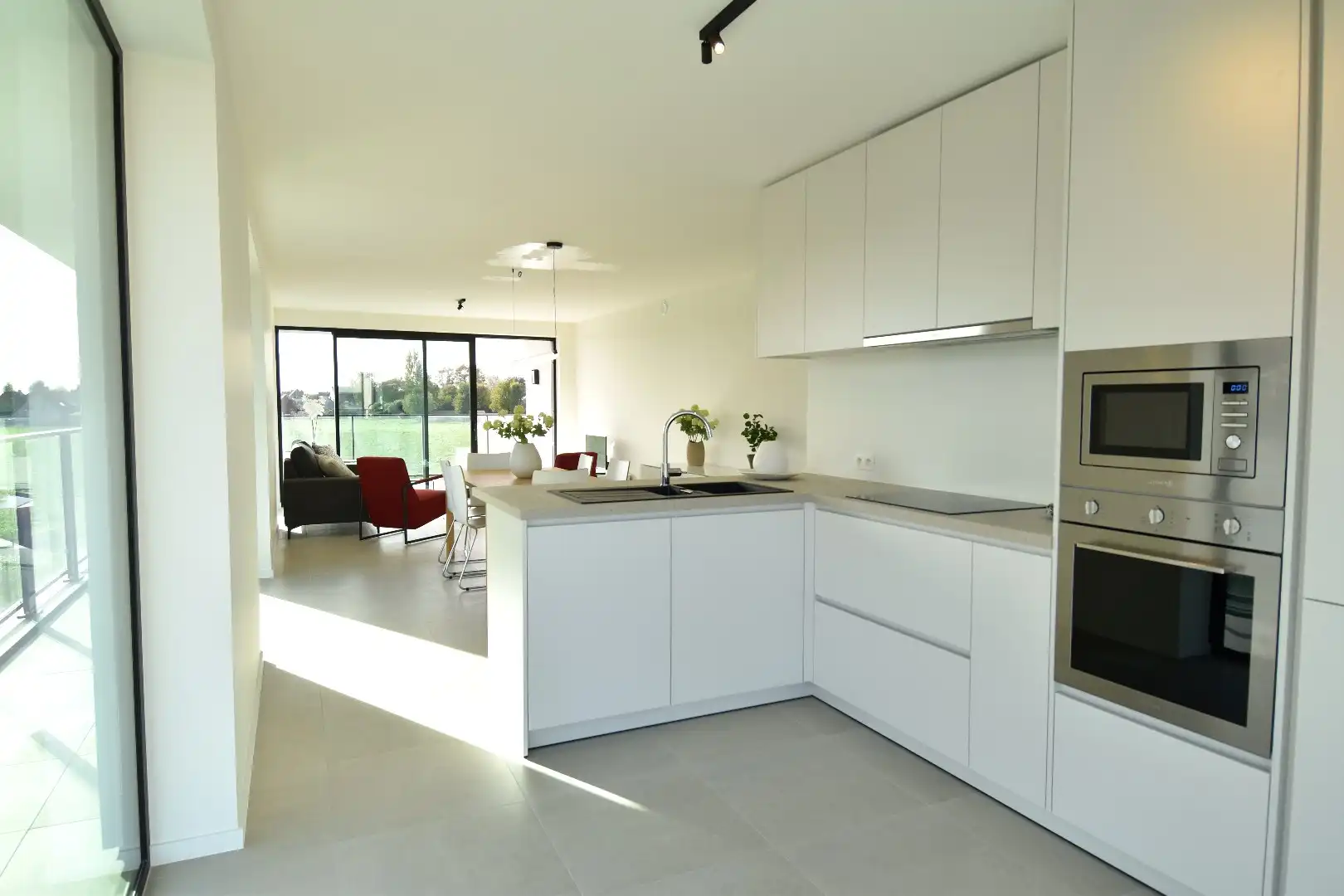 Nieuwbouwappartementen in residentie "Weids" te koop vlakbij Gullegem-centrum foto 2
