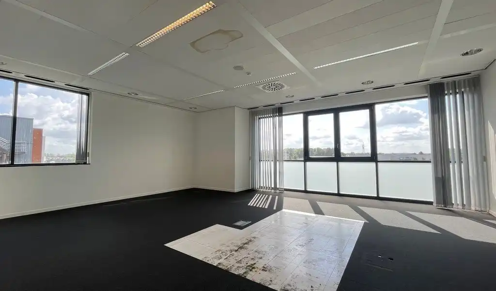 Instapklare kantoren te huur in De Mot in Mechelen foto 8